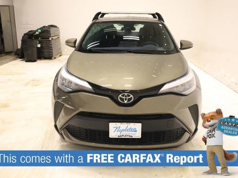 Used 2021 Toyota C-HR XLE image 2