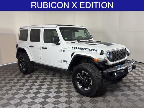 Used 2025 Jeep Wrangler Unlimited Rubicon 4xe AWD/4WD image 2