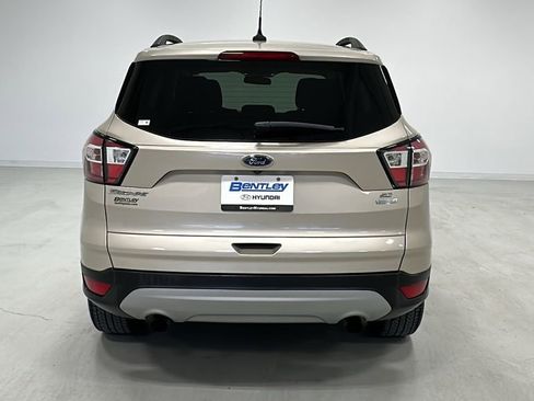 Used 2018 Ford Escape SE w/ SE Sync 3 Package image 5