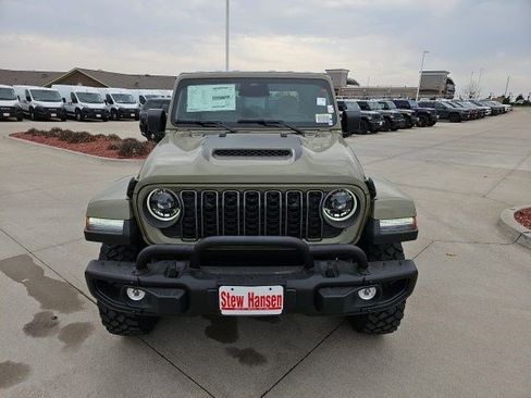 New 2026 Jeep Gladiator Willys AWD/4WD image 9