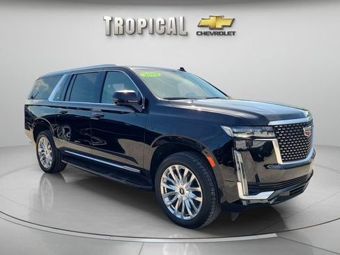 Used 2023 Cadillac Escalade ESV Premium Luxury RWD image 7