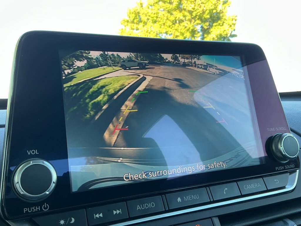 Used 2025 Nissan Altima 2.5 SV FWD image 25
