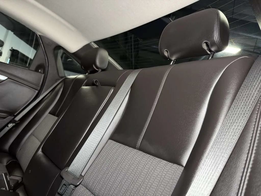 Used 2014 Chevrolet Impala LT w/ Convenience Package FWD image 18