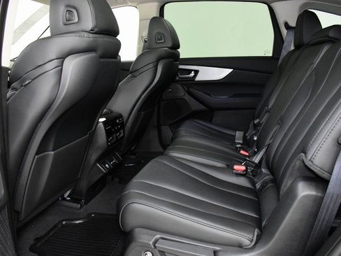 New 2026 Acura MDX SH-AWD image 22