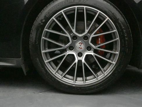 Used 2020 Porsche Panamera 4 AWD/4WD image 19