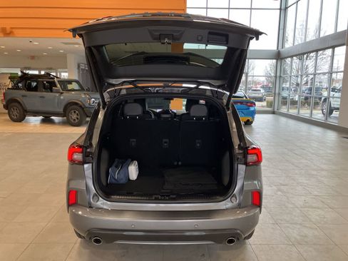 Used 2024 Ford Escape ST-Line w/ Tech Pack #1 image 27
