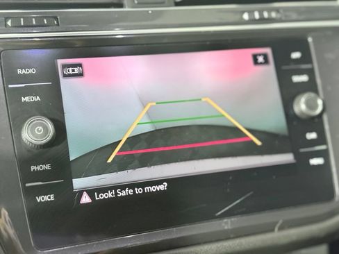Used 2022 Volkswagen Tiguan SE R-Line AWD/4WD image 15