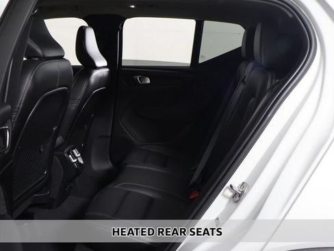 Used 2023 Volvo XC40 B5 Plus w/ Protection Package Premier AWD/4WD image 9