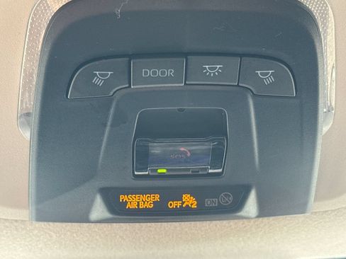 Used 2024 Toyota Corolla LE FWD image 32