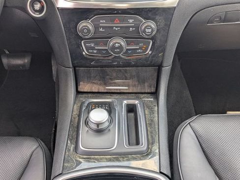Used 2021 Chrysler 300 Touring L AWD/4WD image 17