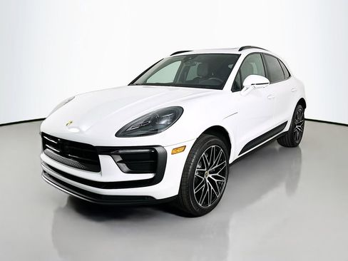 Certified 2026 Porsche Macan image 1