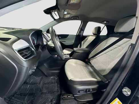 Used 2023 Chevrolet Equinox LS AWD/4WD image 13