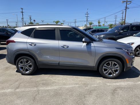 Used 2023 Kia Seltos S FWD image 10