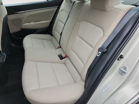 Used 2017 Hyundai Elantra Value Edition FWD image 13