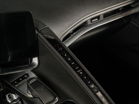 Used 2021 Chevrolet Corvette Stingray Preferred Conv w/ Z51 Performance Package image 44