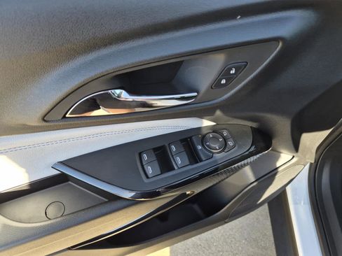 New 2026 Chevrolet Trax LT w/ Sunroof Package image 8