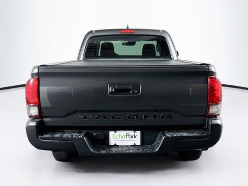 Used 2018 Toyota Tacoma SR RWD image 7