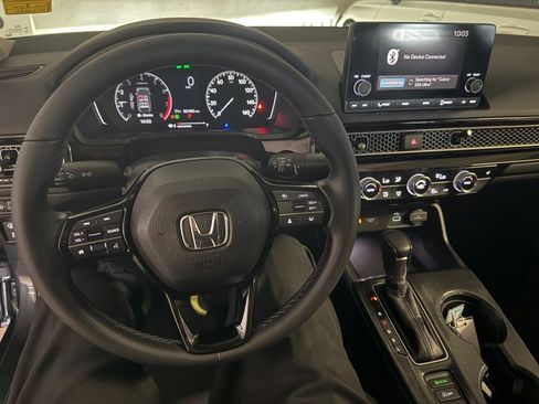 Used 2023 Honda Civic EX image 11