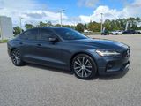 Used 2021 Volvo S60 T5 Momentum image 2