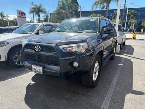 Used 2019 Toyota 4Runner SR5 Premium w/ Wilderness Package RWD image 1