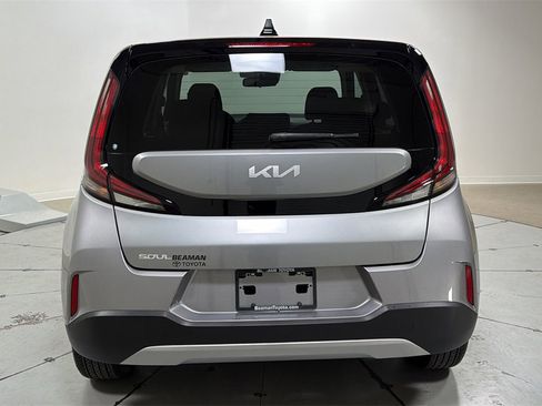 Used 2025 Kia Soul LX w/ LX Technology Package image 4