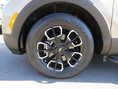 Used 2024 Hyundai Santa Cruz SEL w/ Activity Package image 13