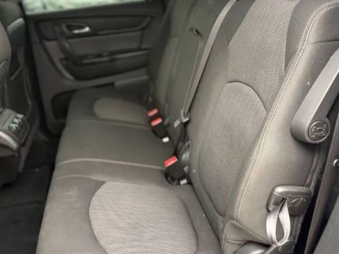 Used 2017 Chevrolet Traverse LT w/ Style and Technology Package AWD/4WD image 18