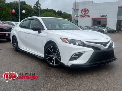 Used 2019 Toyota Camry SE