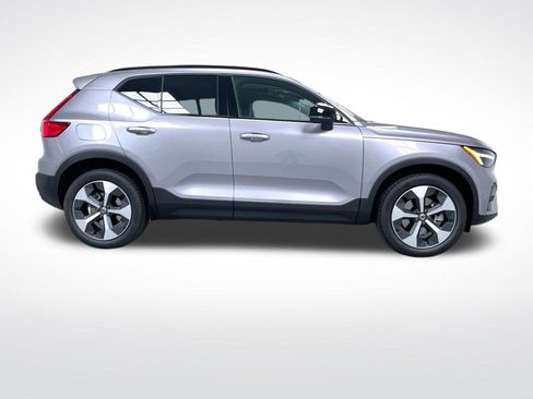 New 2026 Volvo XC40 B5 Plus w/ Protection Package Premier image 24