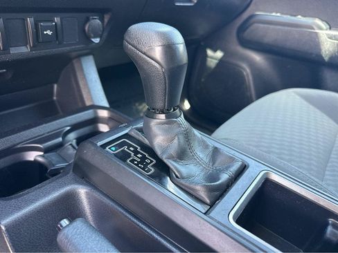 Used 2022 Toyota Tacoma SR RWD image 25