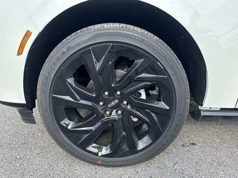 New 2026 Lincoln Navigator L Black Label AWD/4WD image 7