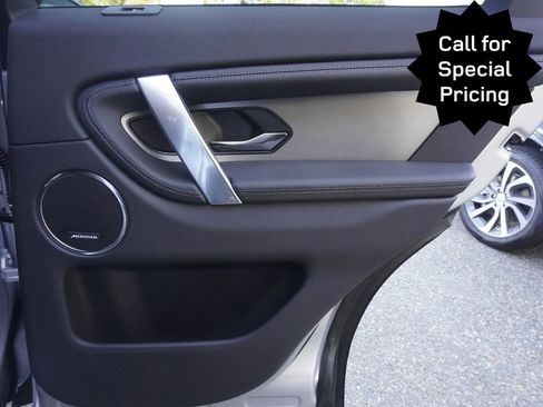 New 2025 Land Rover Discovery Sport Dynamic SE AWD/4WD image 24