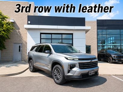 Used 2025 Chevrolet Traverse LT w/ LPO, Floor Liner Package