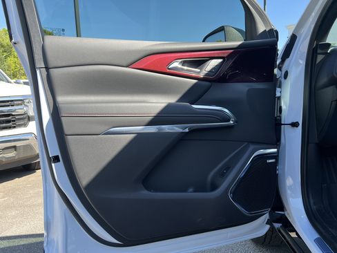 New 2026 Chevrolet Traverse RS FWD image 15