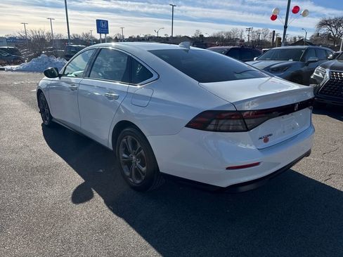Used 2023 Honda Accord EX image 5