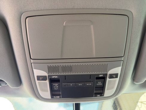 Used 2016 Acura TLX V6 FWD image 28