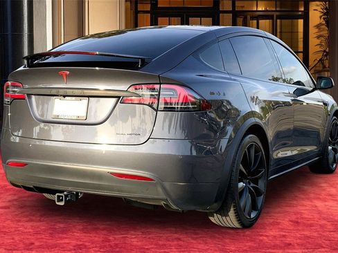 Used 2020 Tesla Model X Long Range image 6