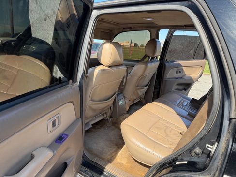 Used 1999 Toyota 4Runner Limited image 23