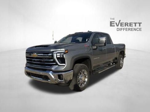New 2026 Chevrolet Silverado 2500 LTZ w/ LTZ Premium Package AWD/4WD image 3
