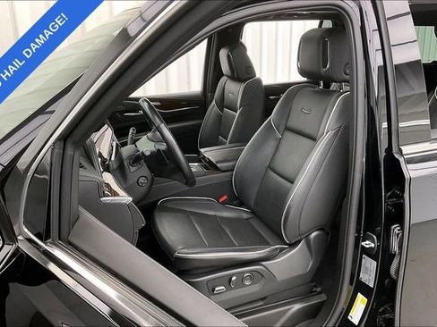 Used 2021 Cadillac Escalade Premium Luxury w/ Performance Package AWD/4WD image 8