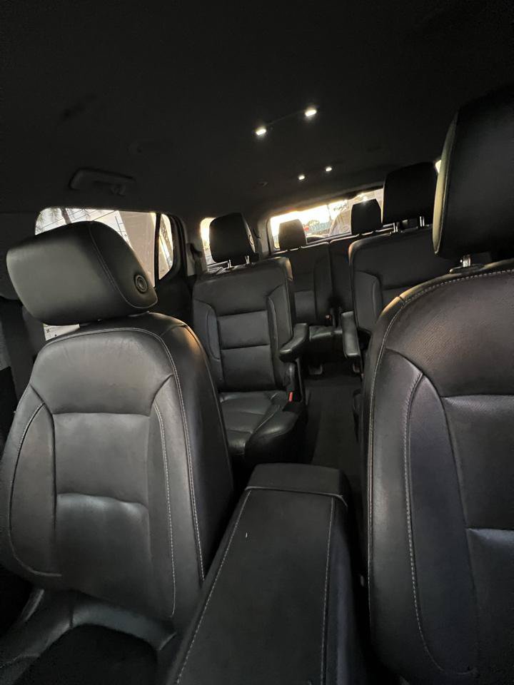 Used 2018 GMC Acadia SLT FWD image 16