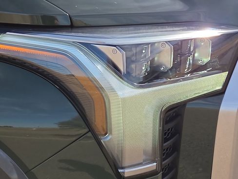 Used 2023 Toyota Tundra Limited image 10