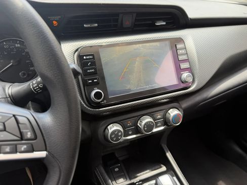 Used 2023 Nissan Kicks SV w/ Interior Electronics Package FWD image 41