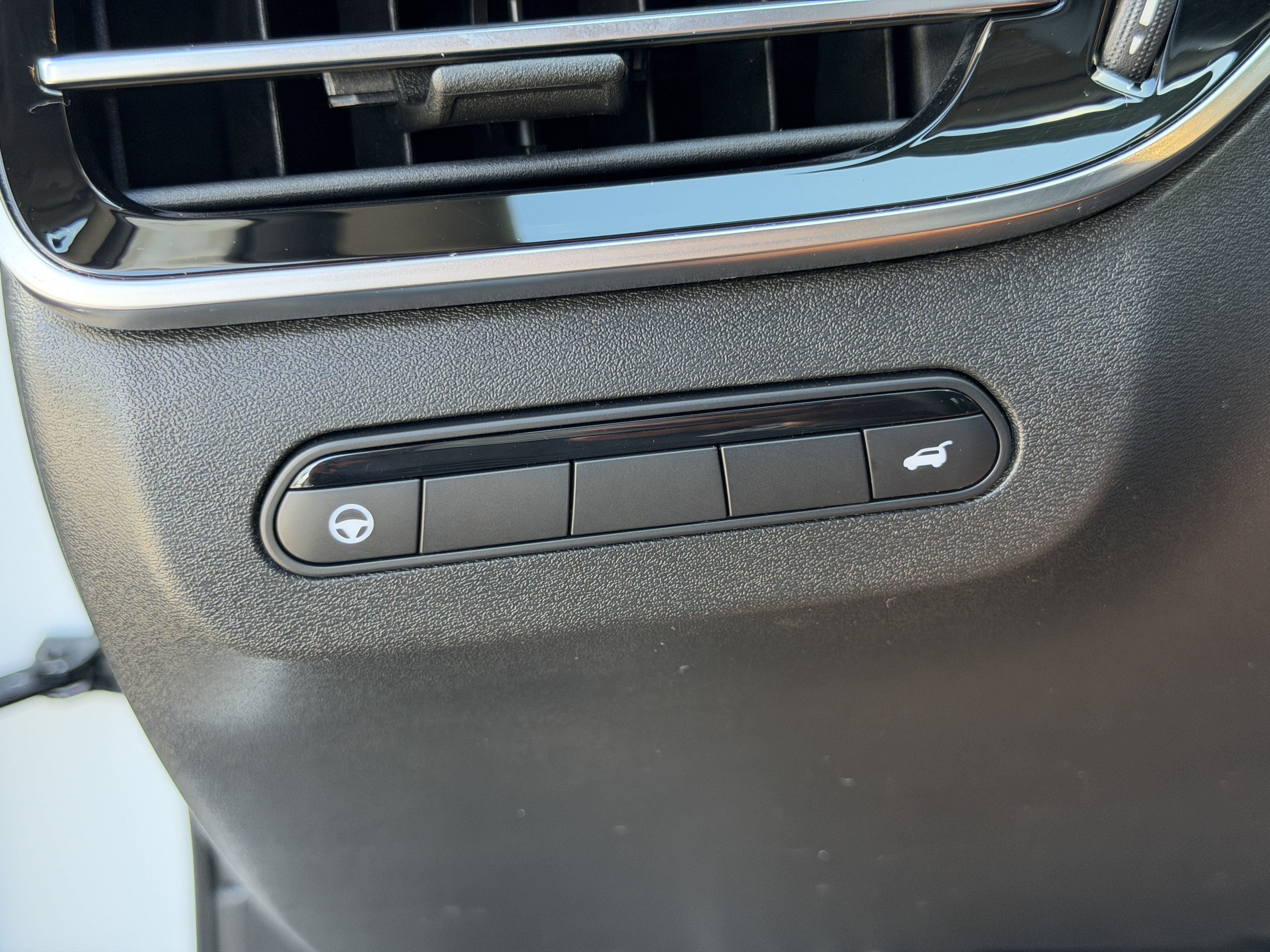 Certified 2027 INFINITI QX60 Luxe w/ Cargo Package FWD image 31