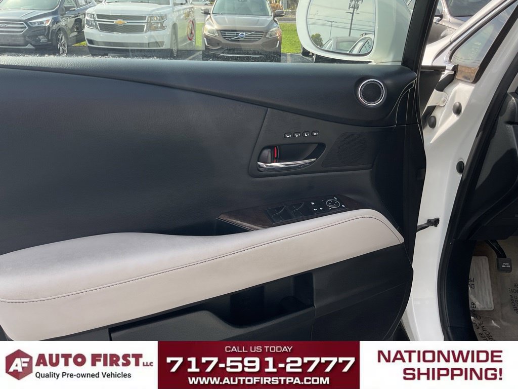 Used 2013 Lexus RX 450h AWD image 3