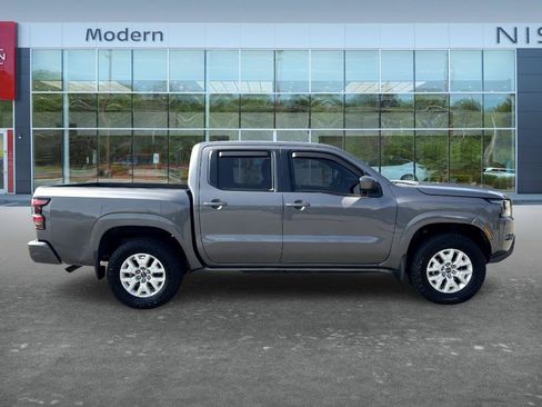 Certified 2023 Nissan Frontier SV AWD/4WD image 4