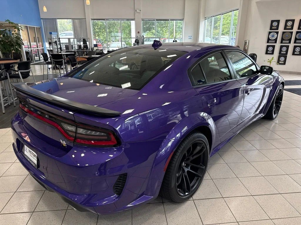 Used 2023 Dodge Charger Scat Pack RWD image 9