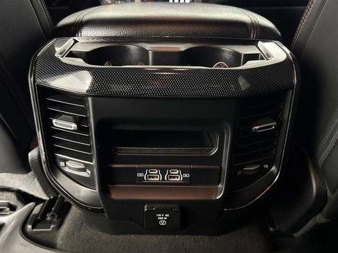 Used 2022 RAM 1500 Big Horn w/ Built-to-serve Edition AWD/4WD image 35