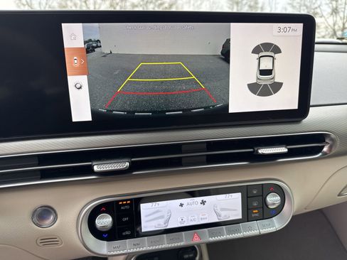 Used 2024 Genesis GV60 RWD image 26