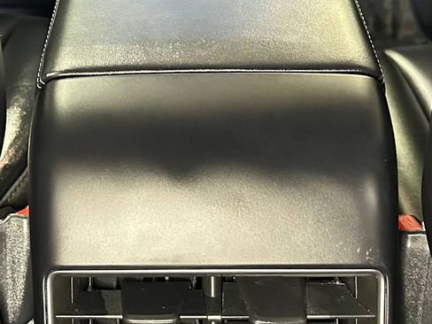 Used 2021 Tesla Model Y Long Range image 38